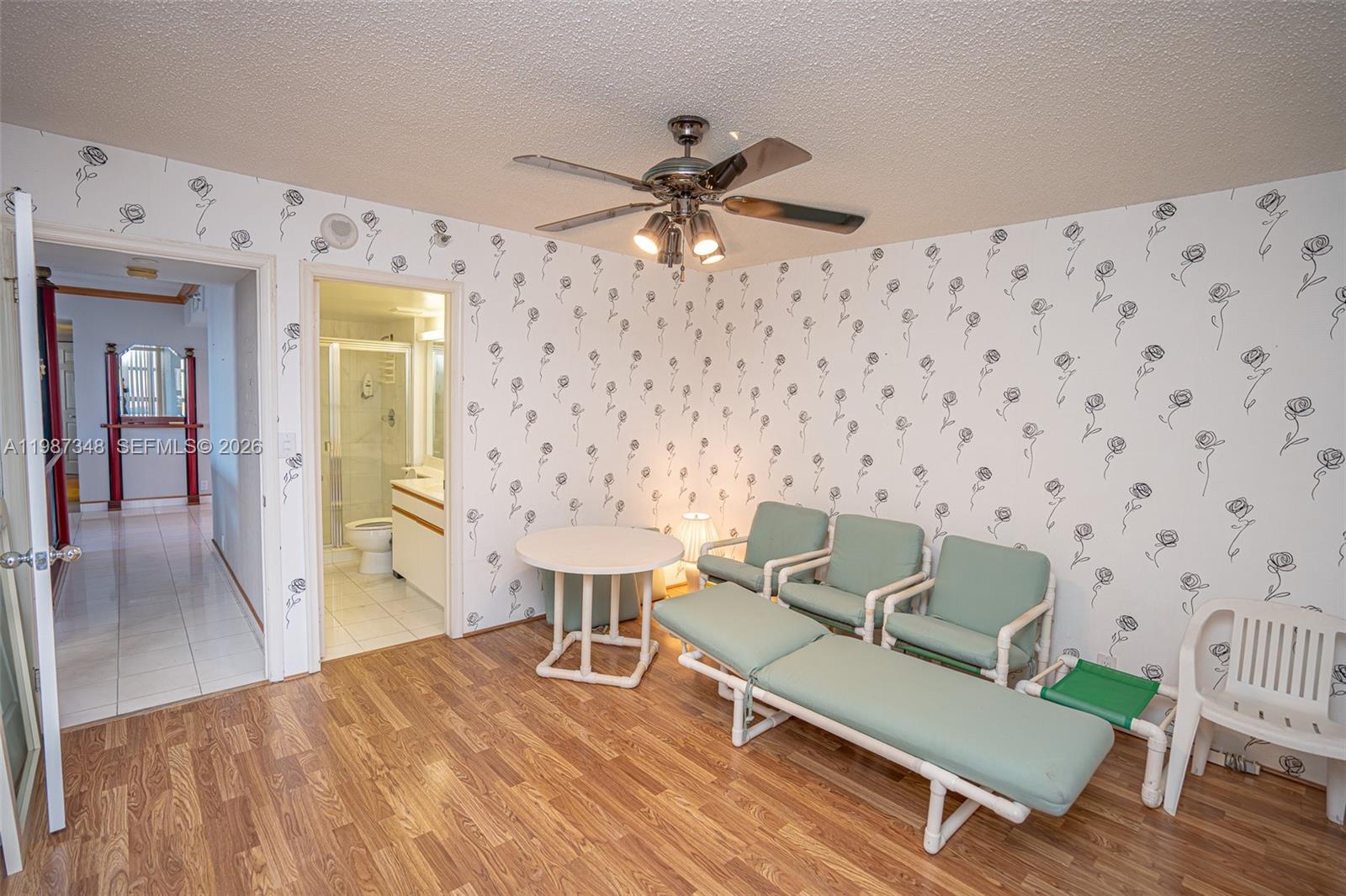 3530 Mystic Pointe Dr #1401, Aventura FL 33180