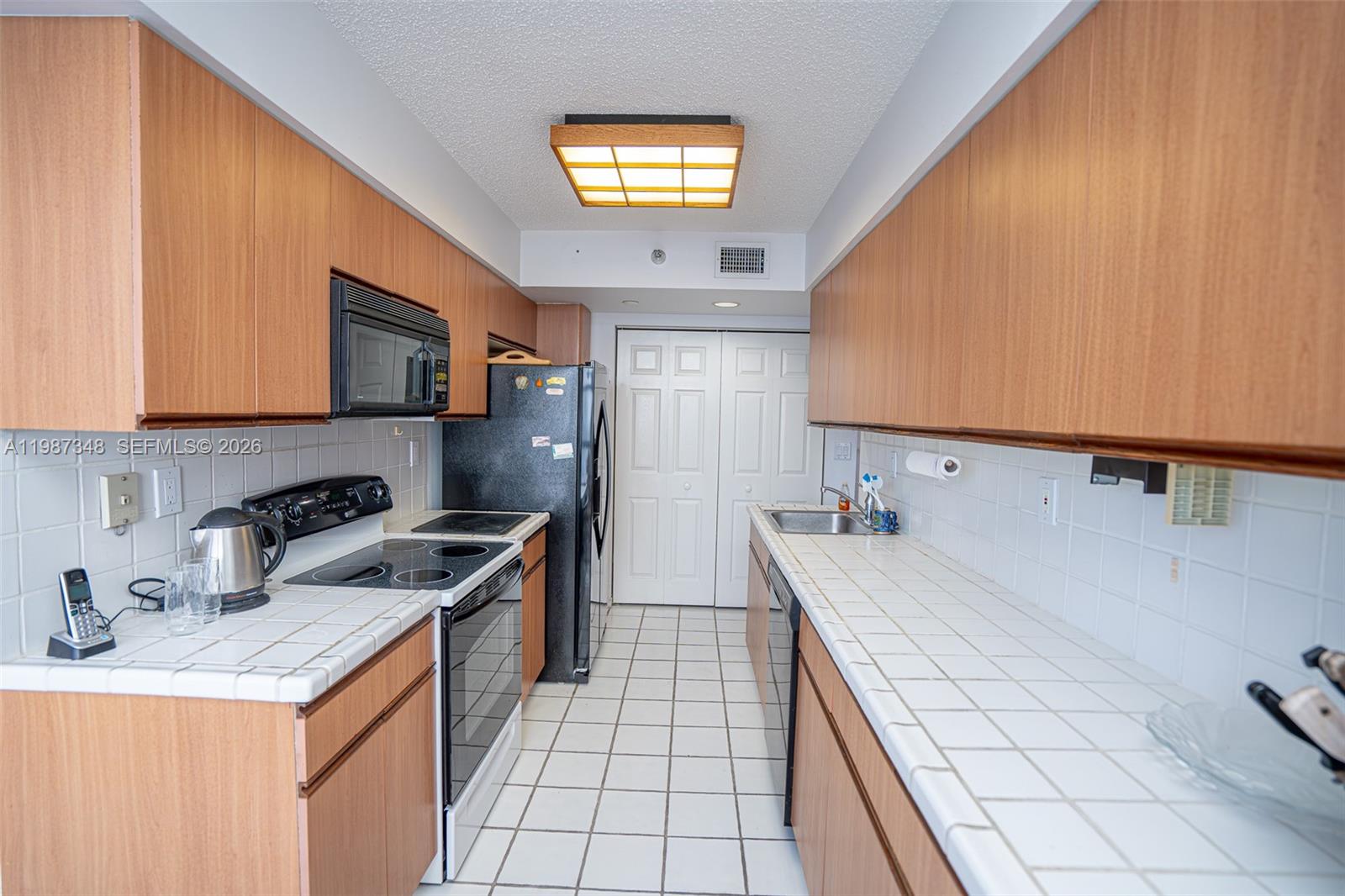 3530 Mystic Pointe Dr #1401, Aventura FL 33180