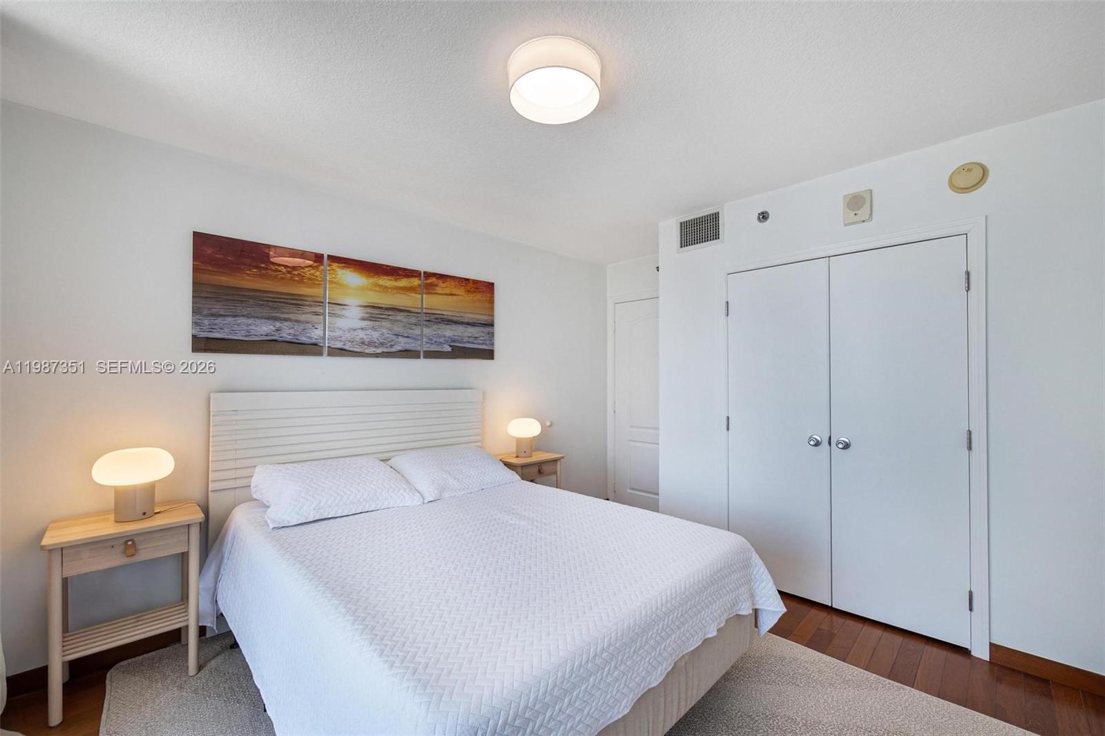 1200 Brickell Bay Dr #2824, Miami FL 33131