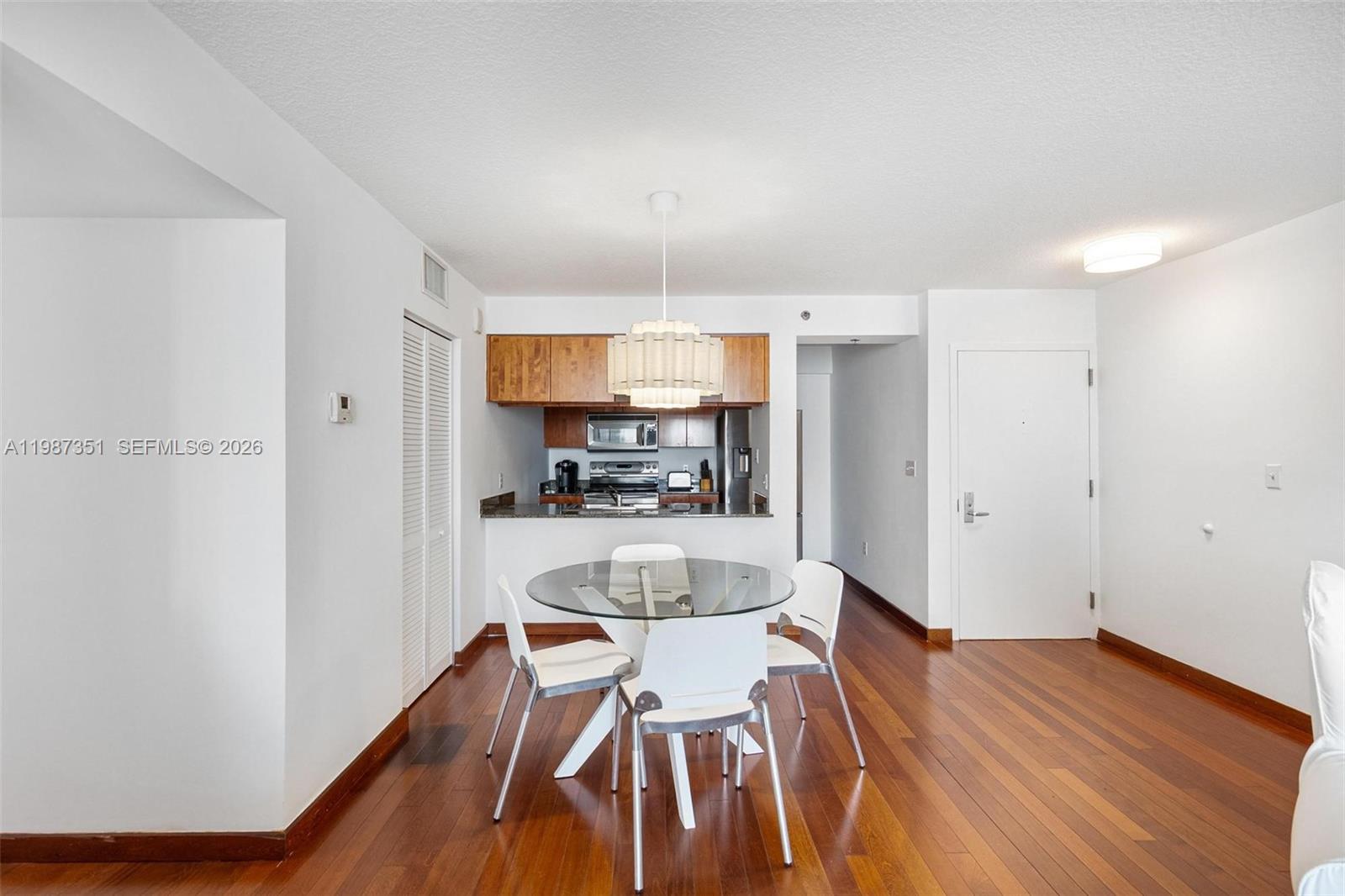 1200 Brickell Bay Dr #2824, Miami FL 33131