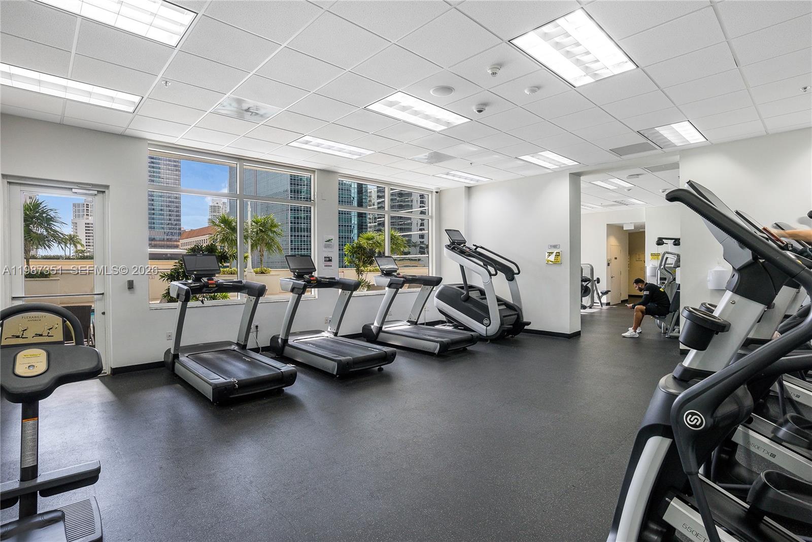 1200 Brickell Bay Dr #2824, Miami FL 33131
