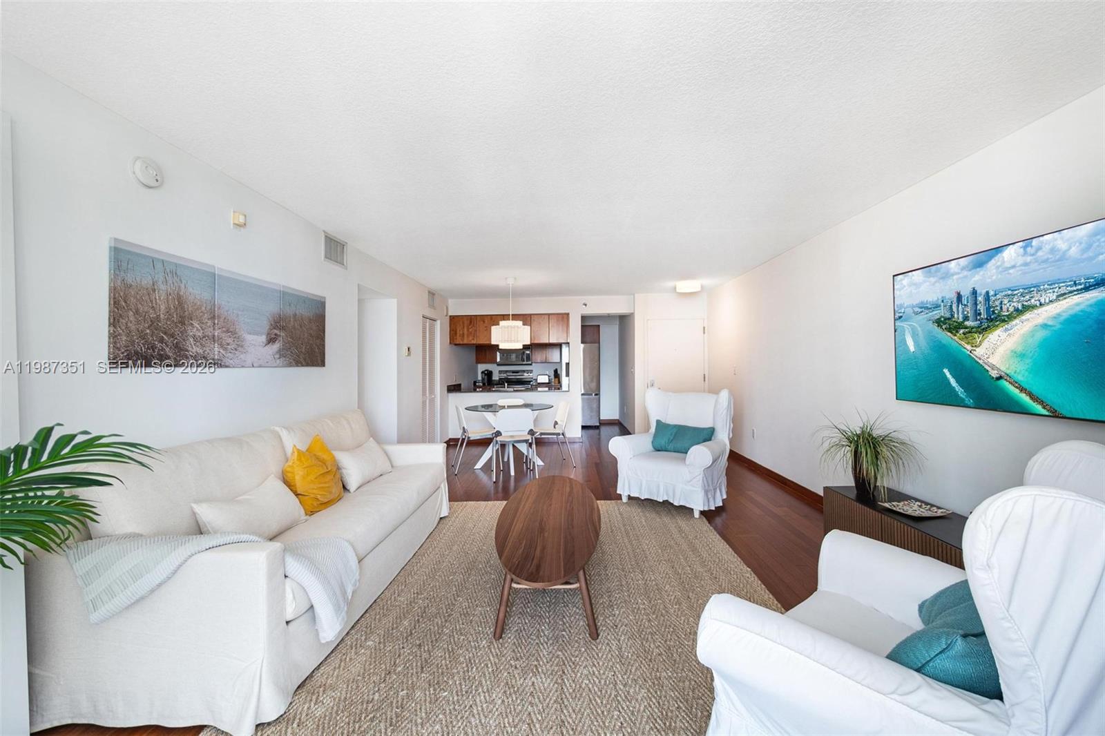 1200 Brickell Bay Dr #2824, Miami FL 33131