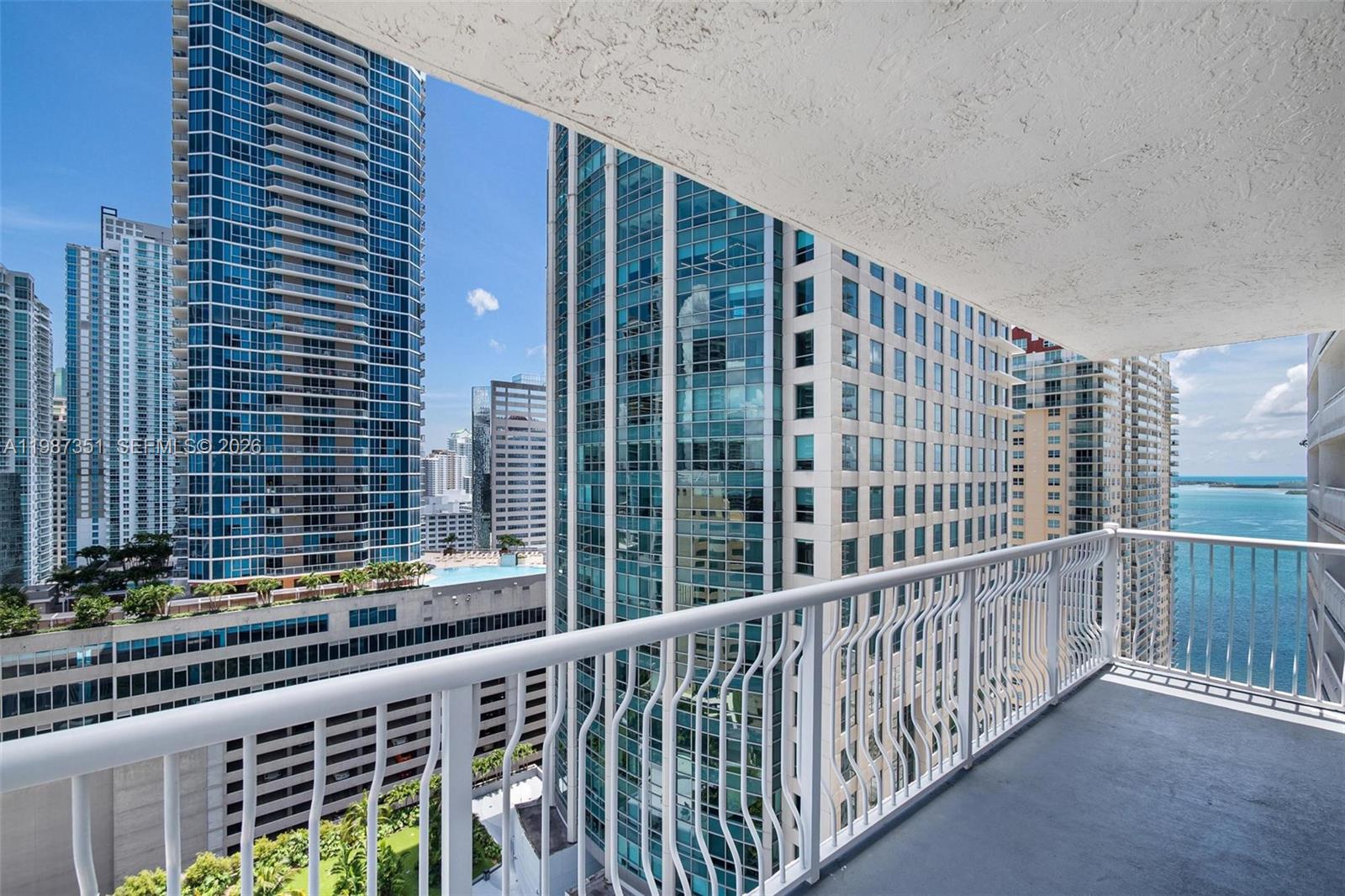1200 Brickell Bay Dr #2824, Miami FL 33131