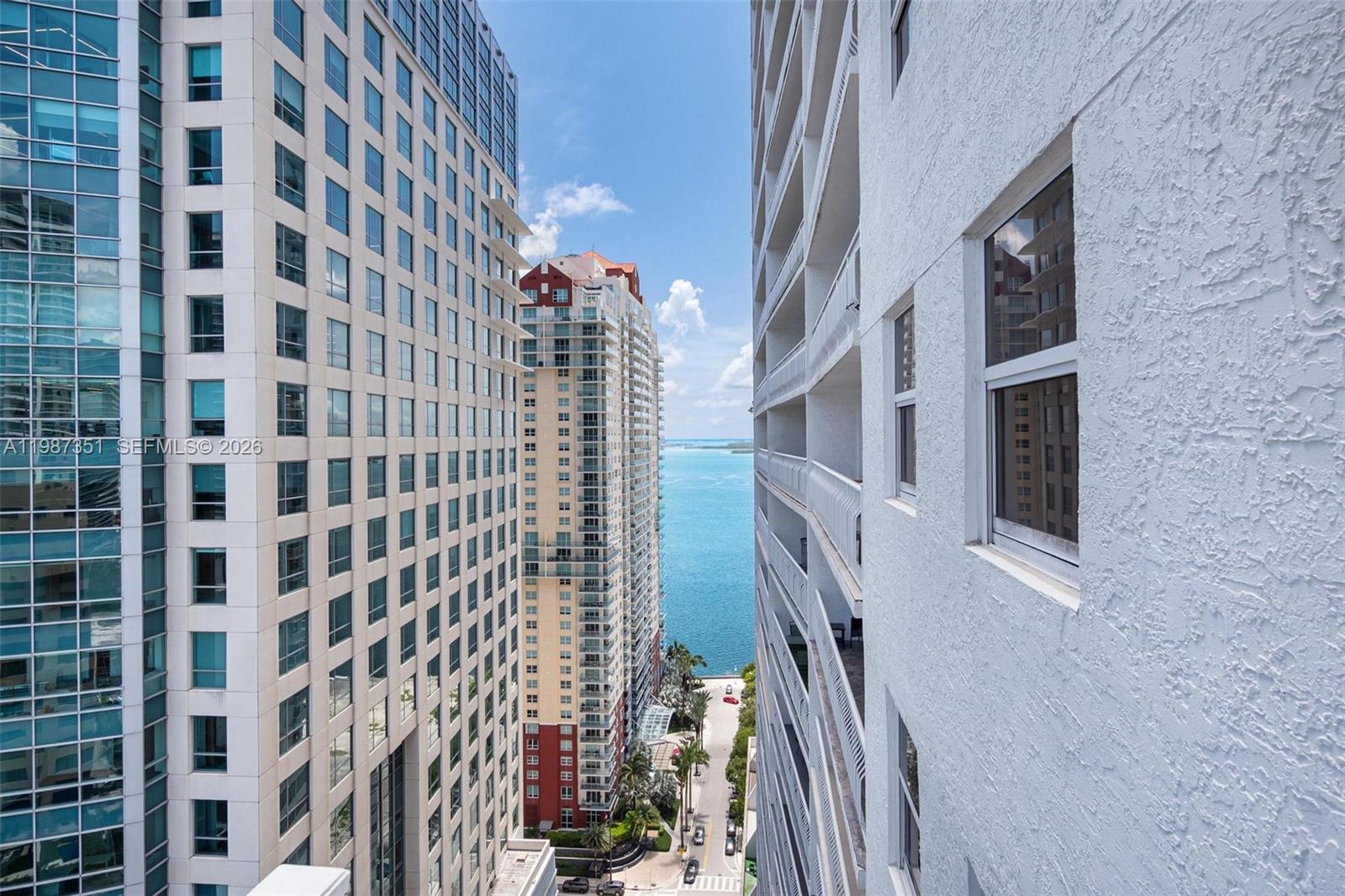 1200 Brickell Bay Dr #2824, Miami FL 33131