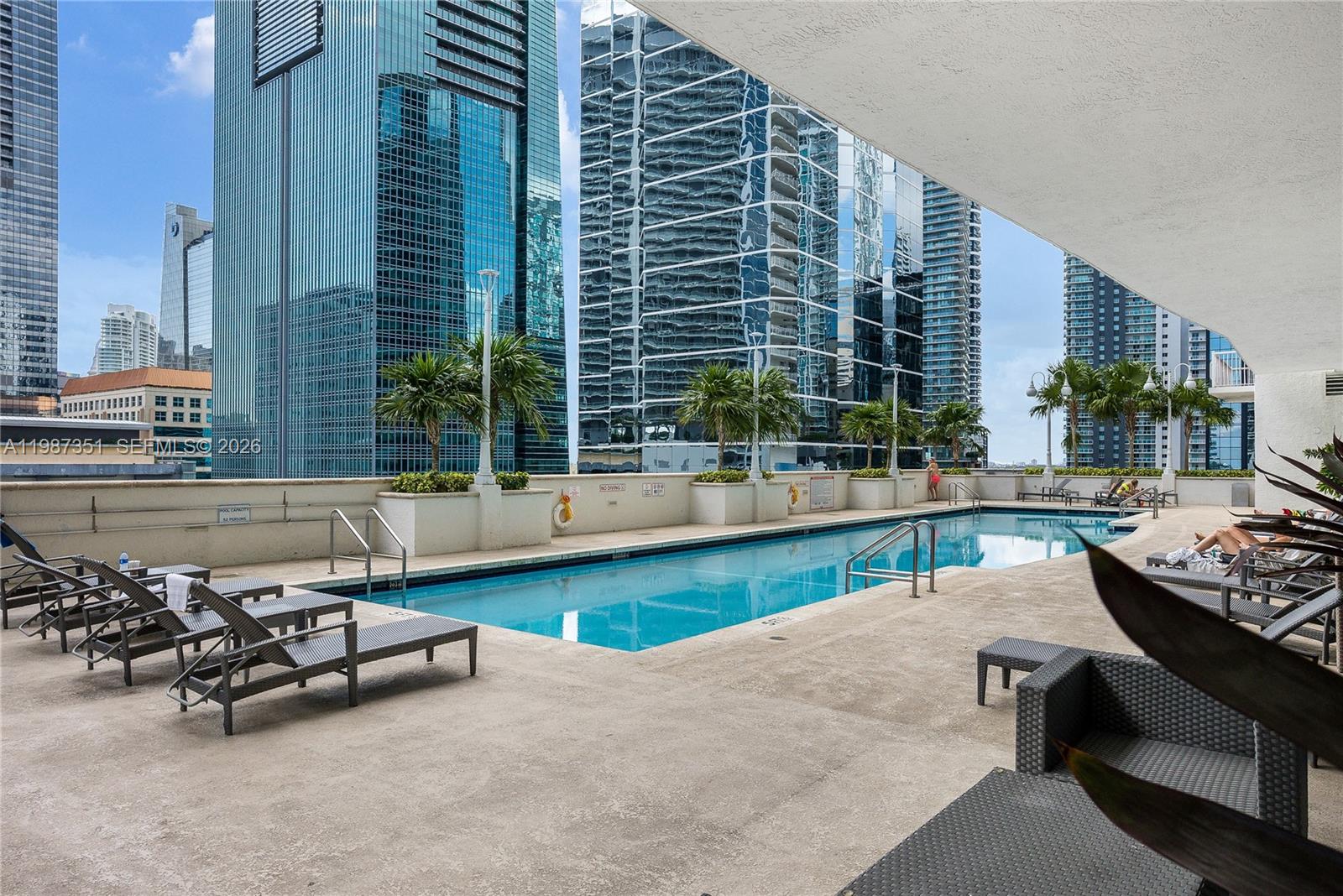 1200 Brickell Bay Dr #2824, Miami FL 33131