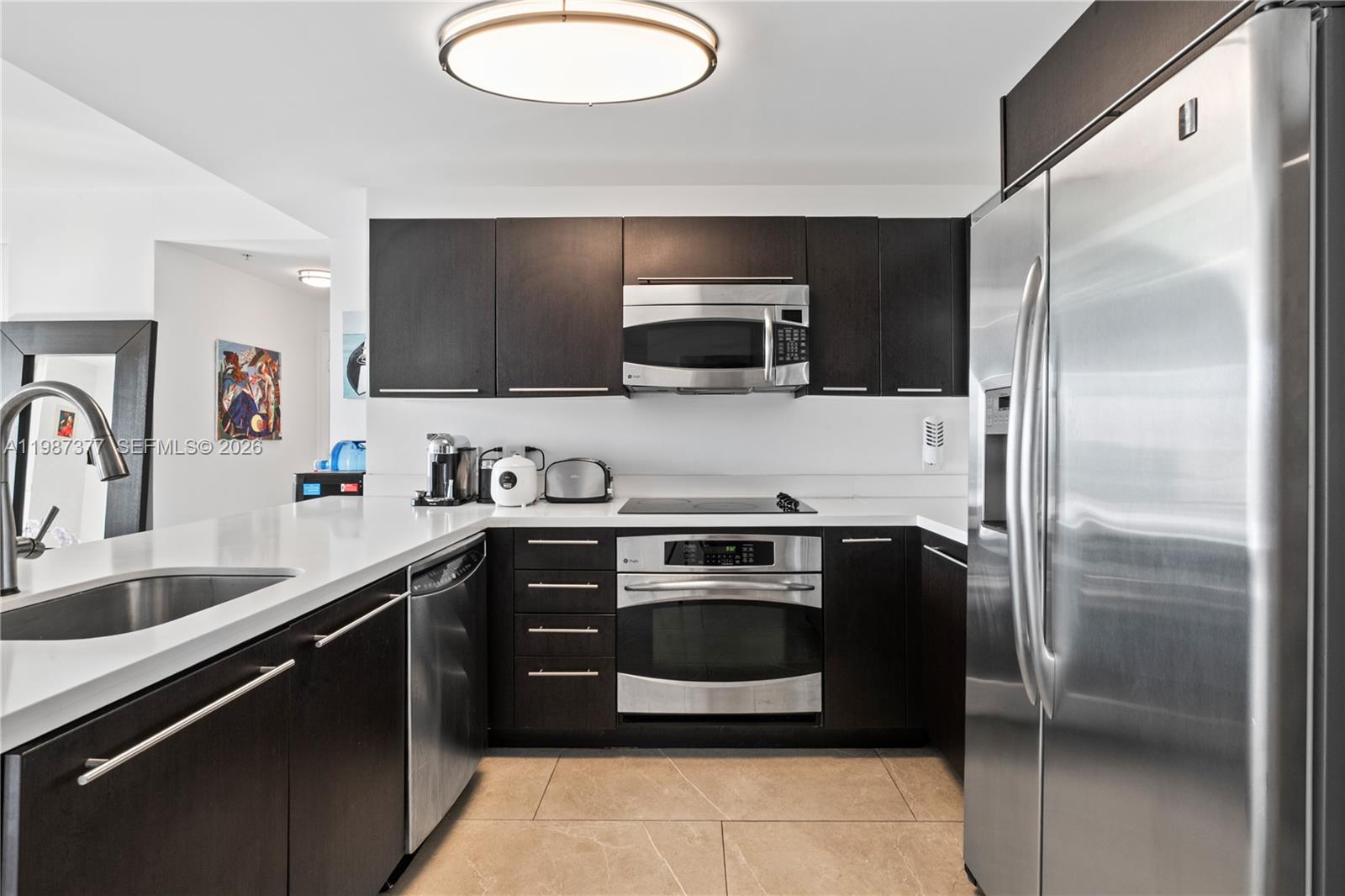 90 SW 3rd St #4301, Miami FL 33130