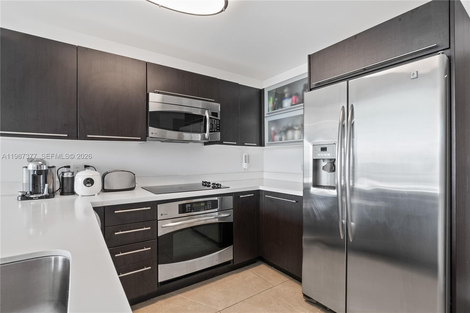 90 SW 3rd St #4301, Miami FL 33130