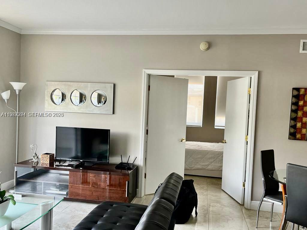 4100 Salzedo St #503, Coral Gables FL 33146