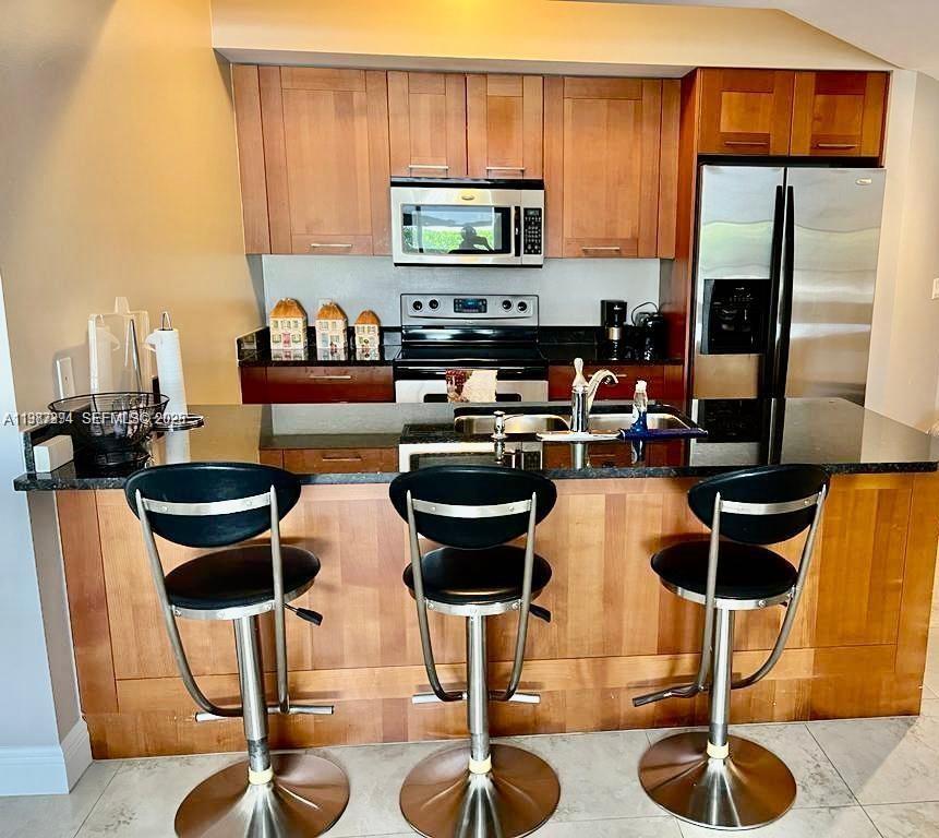 4100 Salzedo St #503, Coral Gables FL 33146