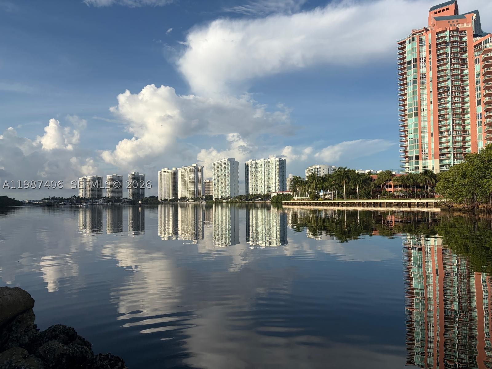3530 Mystic Pointe Dr #1412, Aventura FL 33180