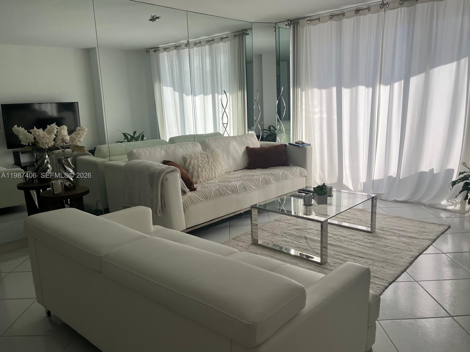 3530 Mystic Pointe Dr #1412, Aventura FL 33180