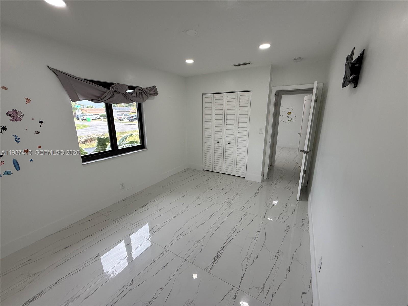 11100 NW 21st St, Sunrise FL 33322