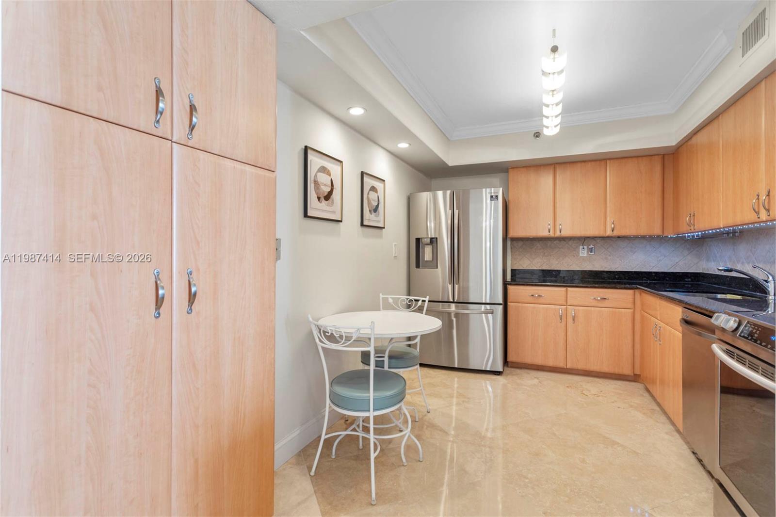 3600 Mystic Pointe Dr #1402, Aventura FL 33180