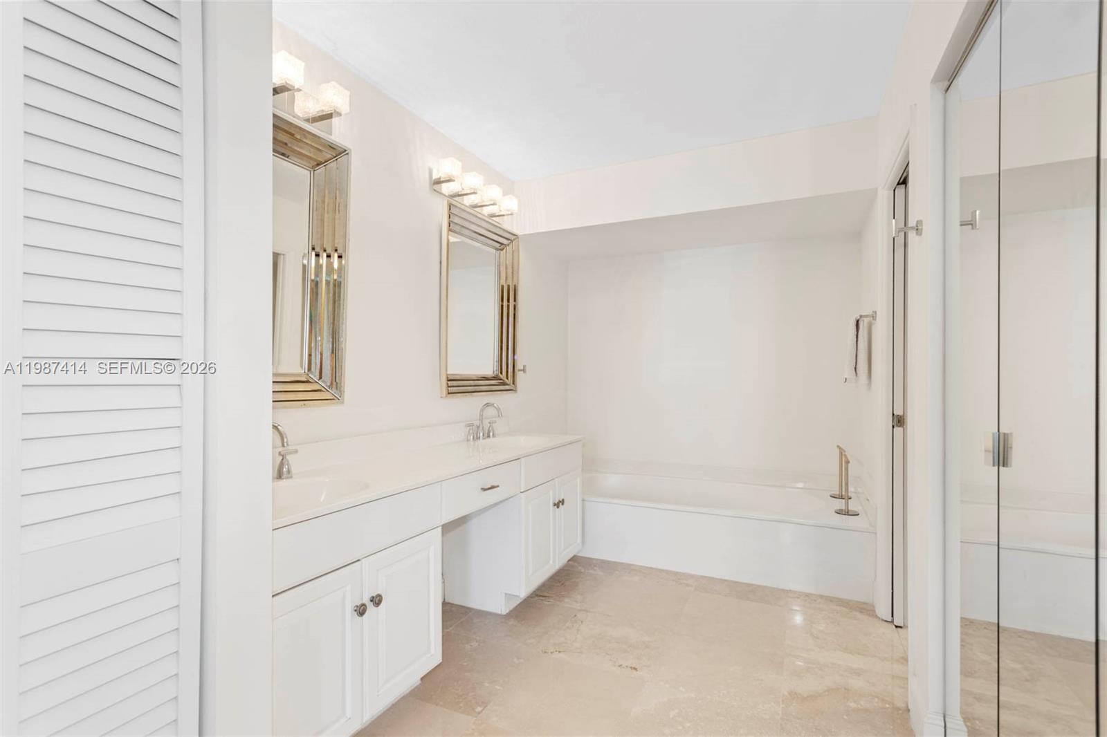 3600 Mystic Pointe Dr #1402, Aventura FL 33180