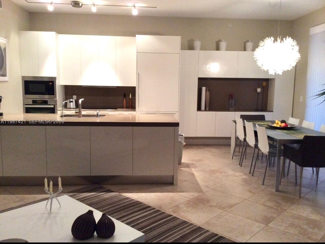 55 Merrick Way #825, Coral Gables FL 33134