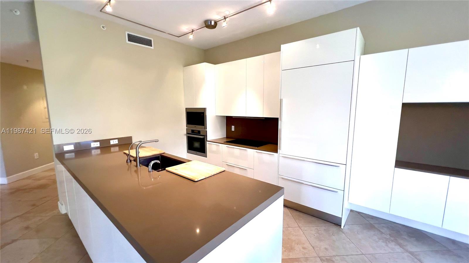 55 Merrick Way #825, Coral Gables FL 33134