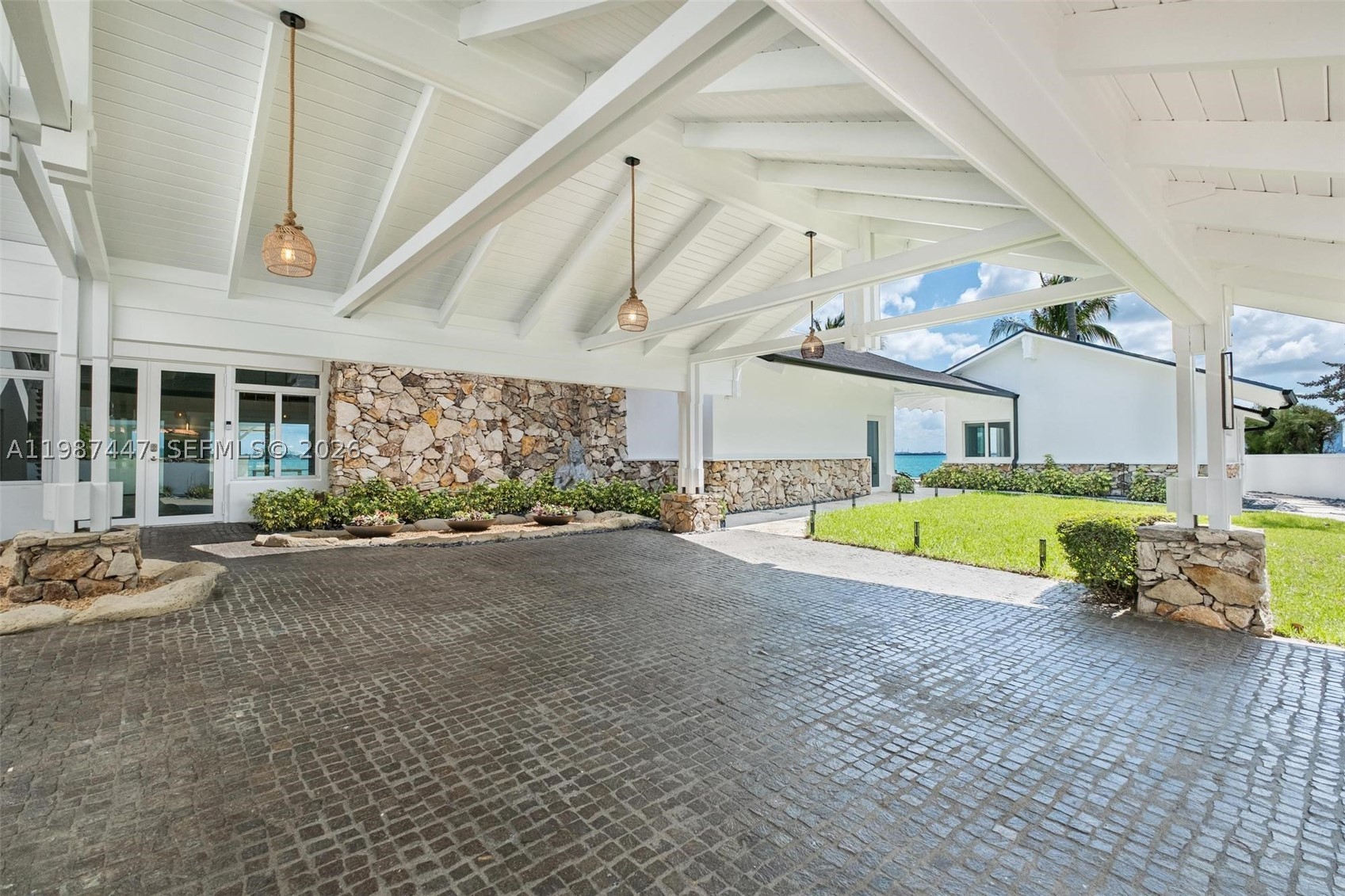 1365 Bay Ter, North Bay Village FL 33141