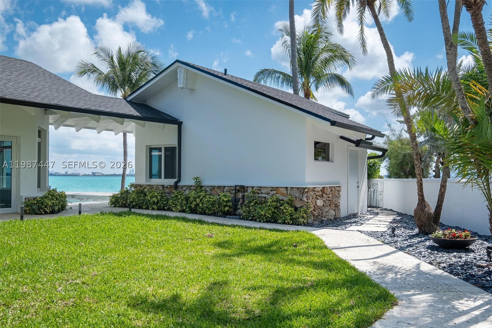 1365 Bay Ter, North Bay Village FL 33141