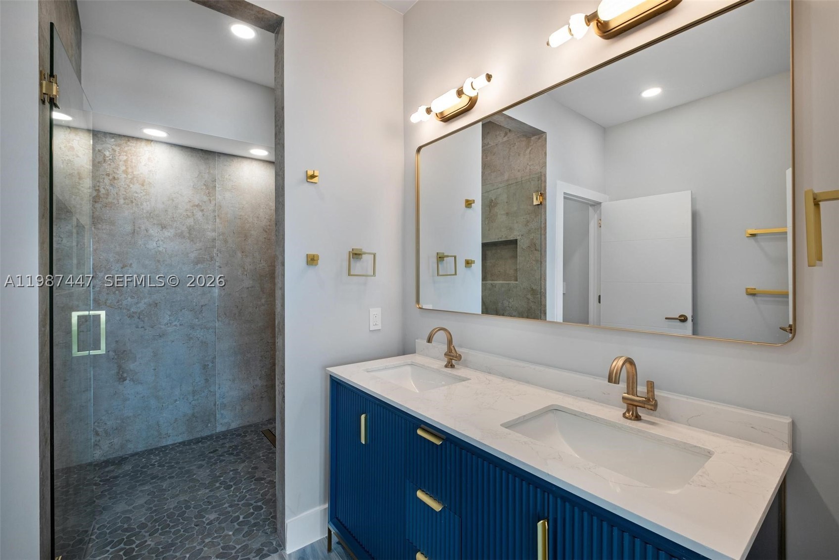 1365 Bay Ter, North Bay Village FL 33141