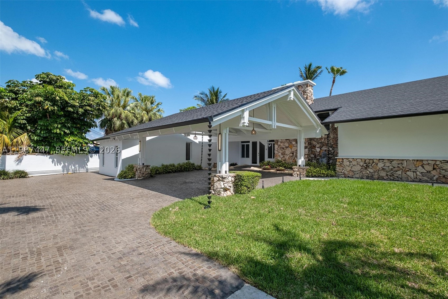 1365 Bay Ter, North Bay Village FL 33141