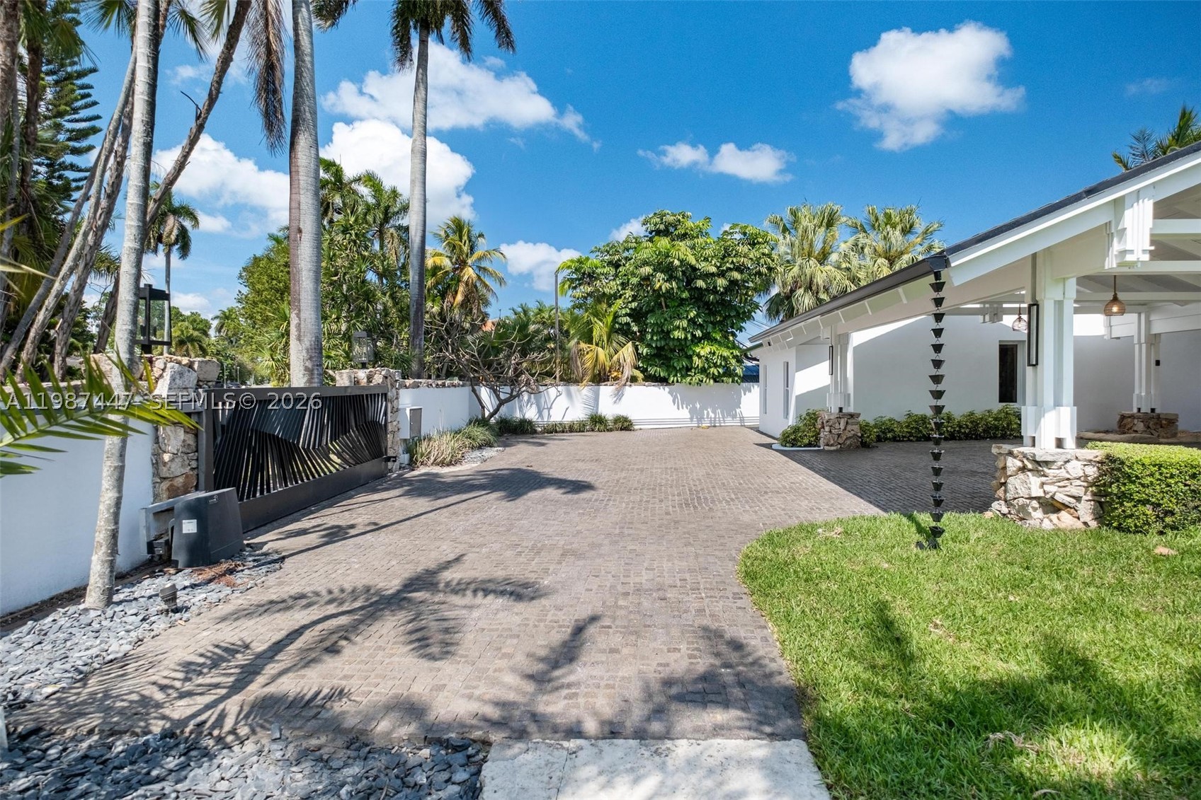 1365 Bay Ter, North Bay Village FL 33141