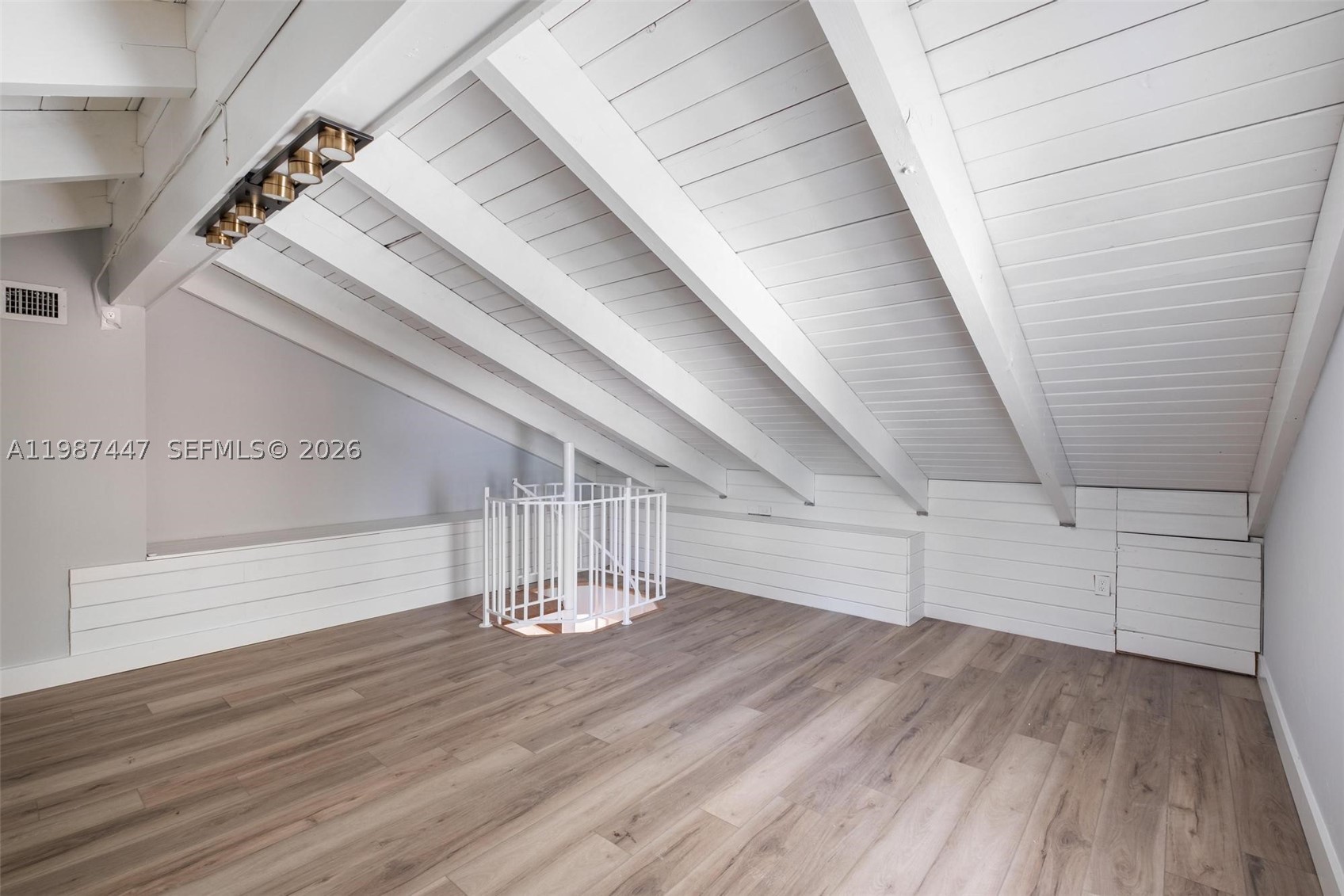 1365 Bay Ter, North Bay Village FL 33141