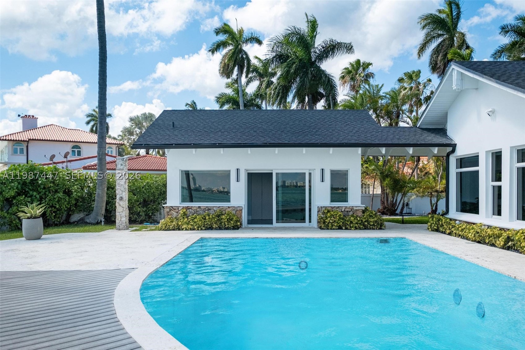 1365 Bay Ter, North Bay Village FL 33141