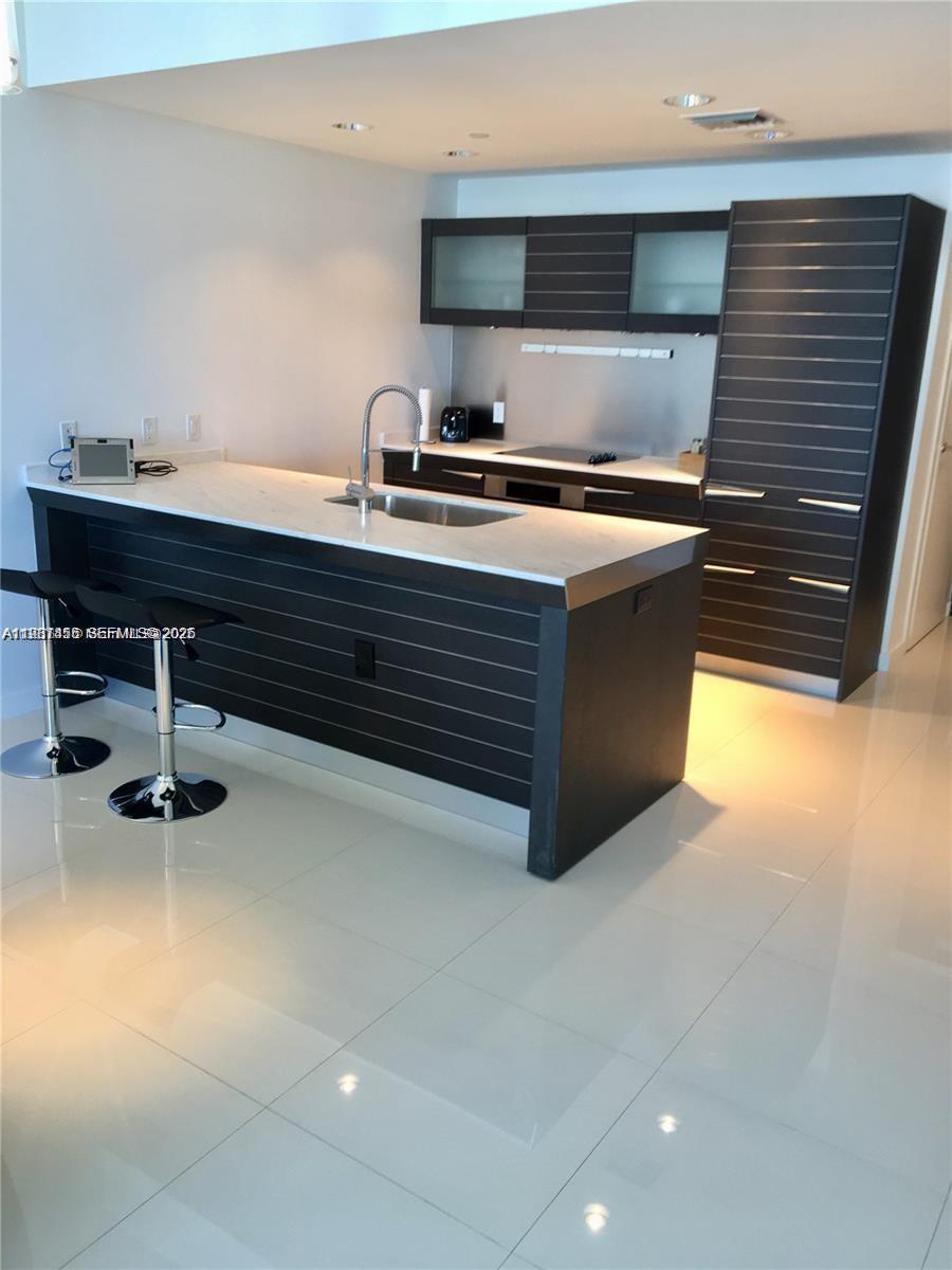 200 Biscayne Boulevard Way #3712, Miami FL 33131