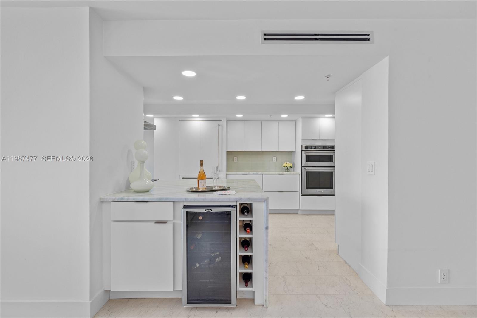 400 N Flagler Dr #2003, West Palm Beach FL 33401