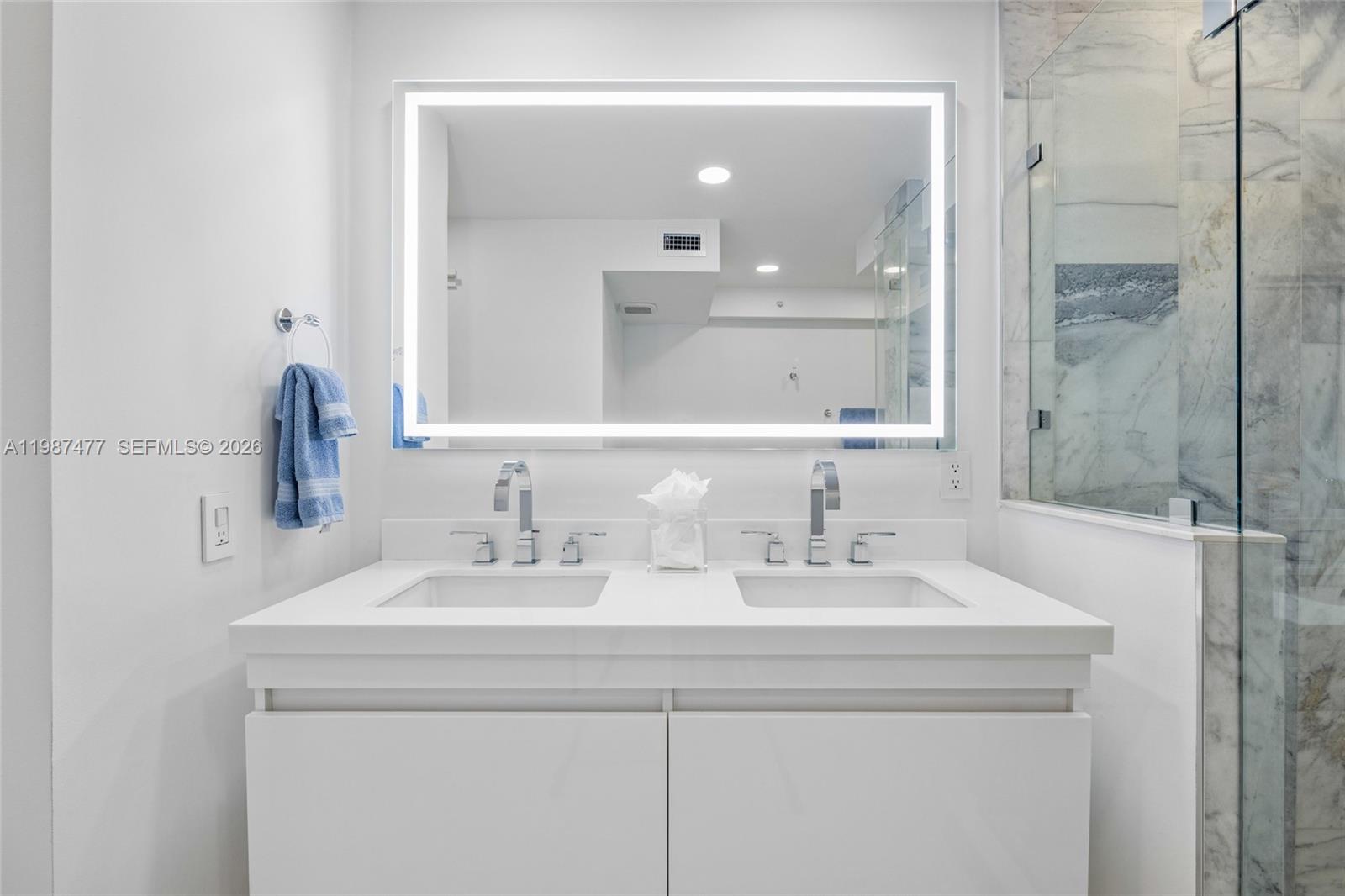 400 N Flagler Dr #2003, West Palm Beach FL 33401