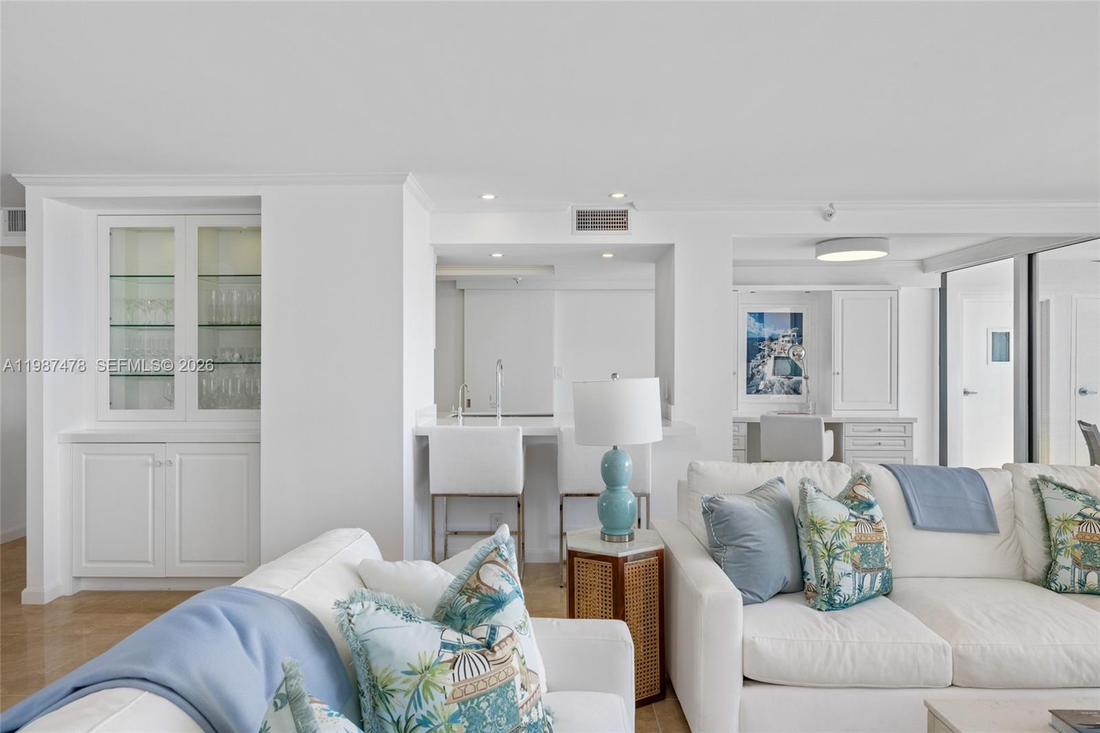 400 N Flagler Dr #2004, West Palm Beach FL 33401