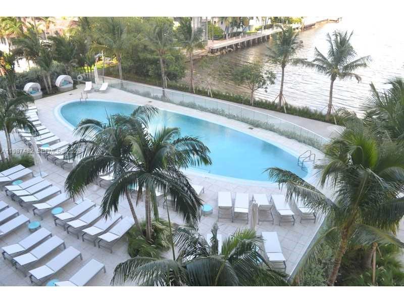 460 NE 28th St #3705, Miami FL 33137