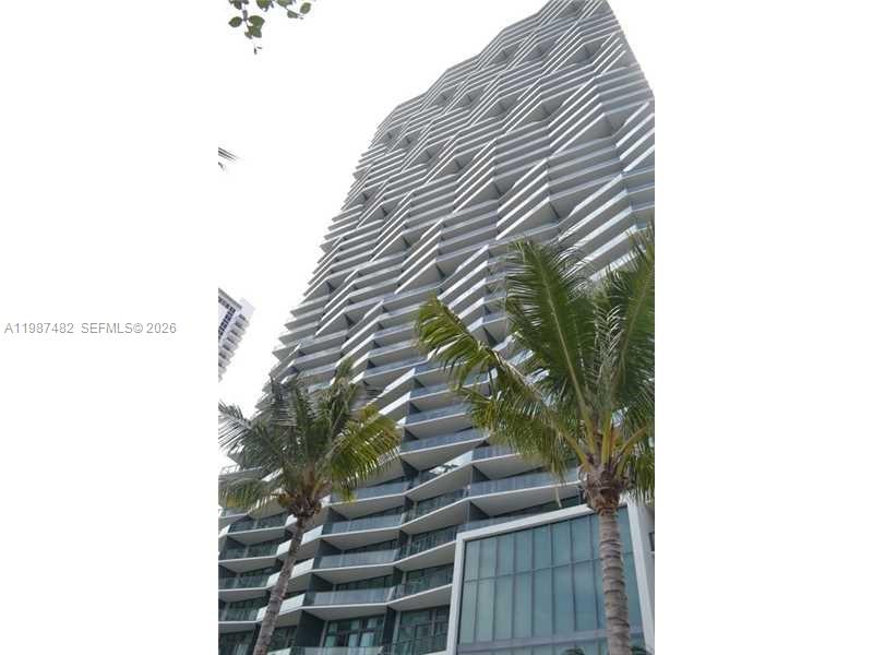 460 NE 28th St #3705, Miami FL 33137