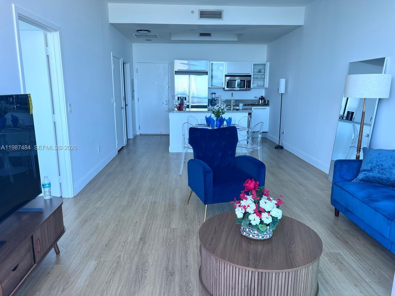 888 Biscayne Blvd #4807, Miami FL 33132