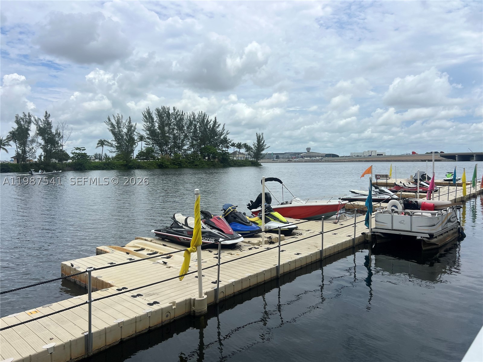 5077 NW 7th St #917, Miami FL 33126