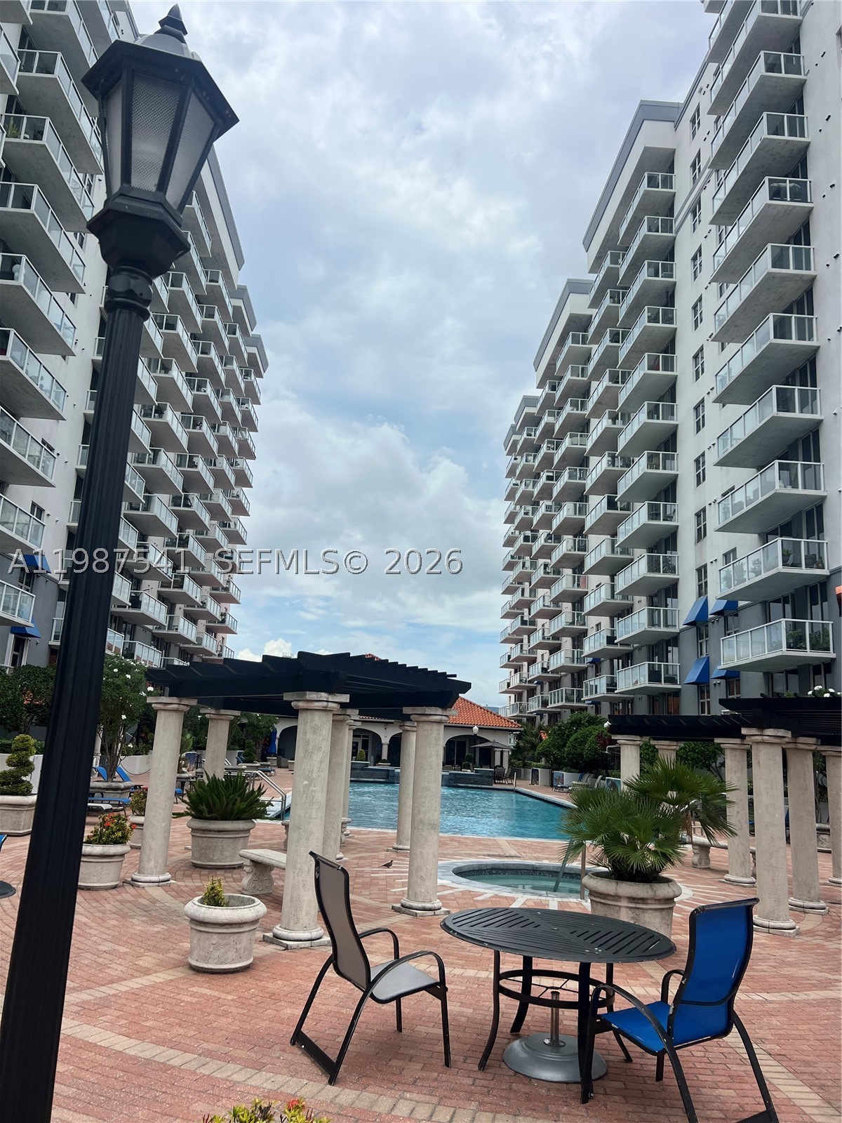 5077 NW 7th St #917, Miami FL 33126