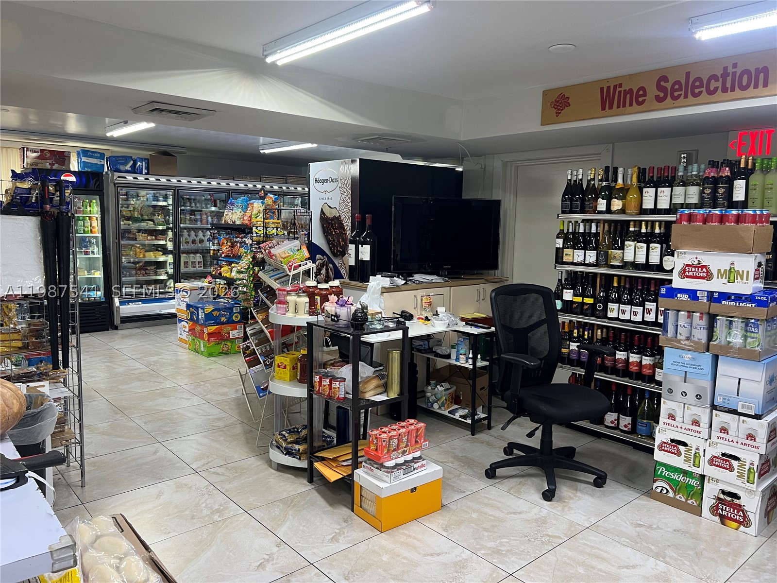 5077 NW 7th St #917, Miami FL 33126