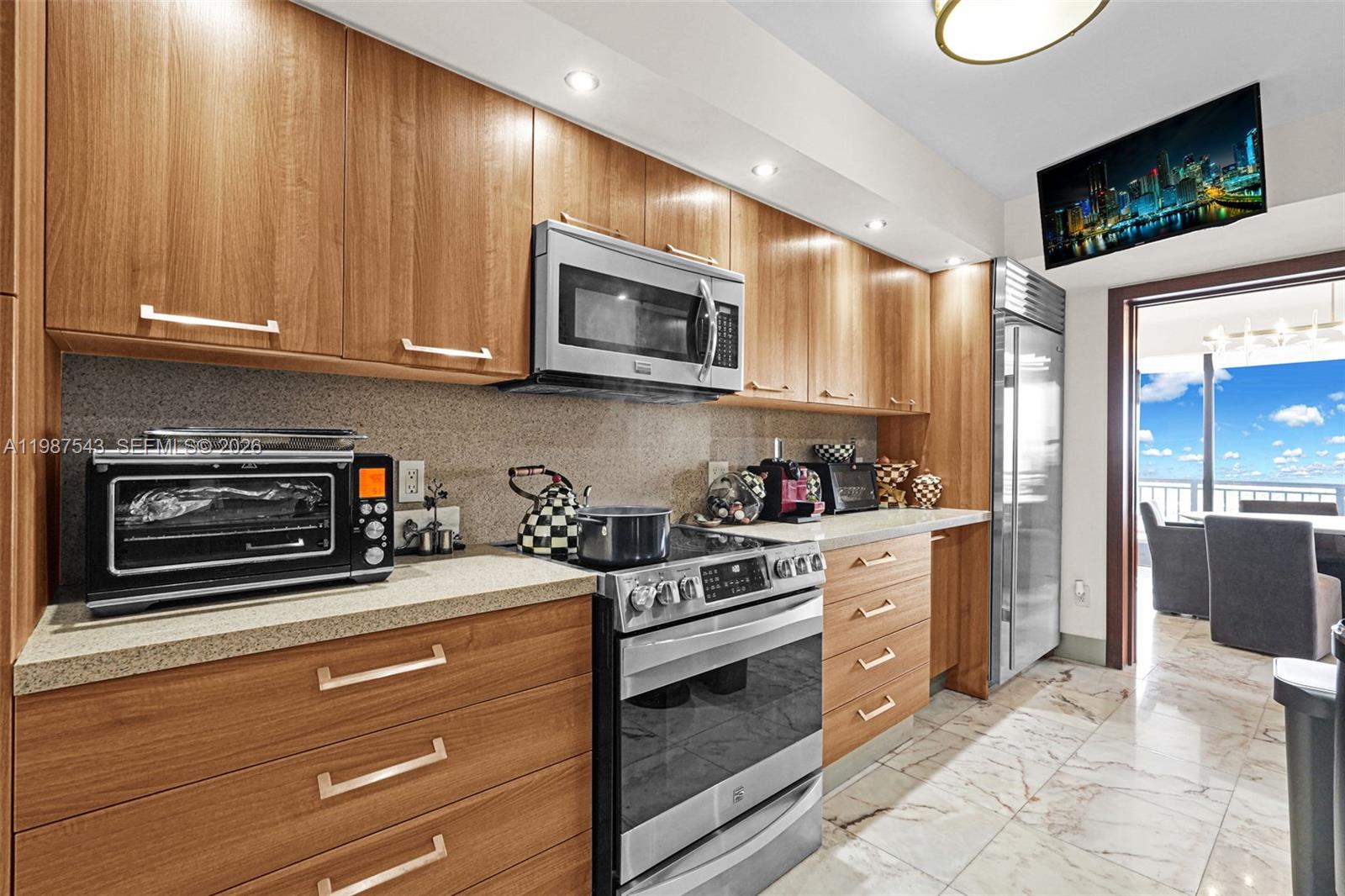 10175 Collins Ave #1207, Bal Harbour FL 33154