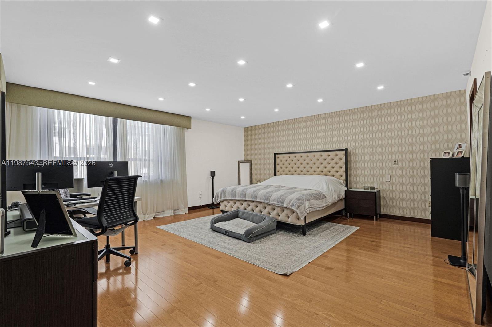 10175 Collins Ave #1207, Bal Harbour FL 33154