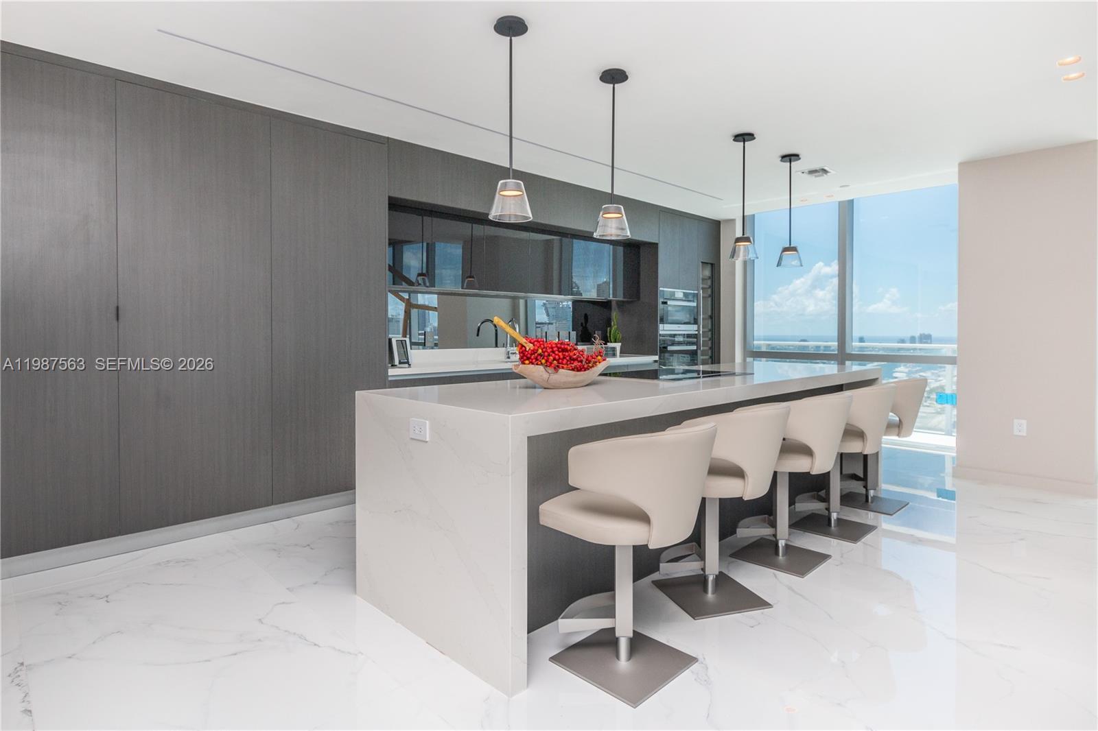 851 NE 1st Ave #PH 4611, Miami FL 33132