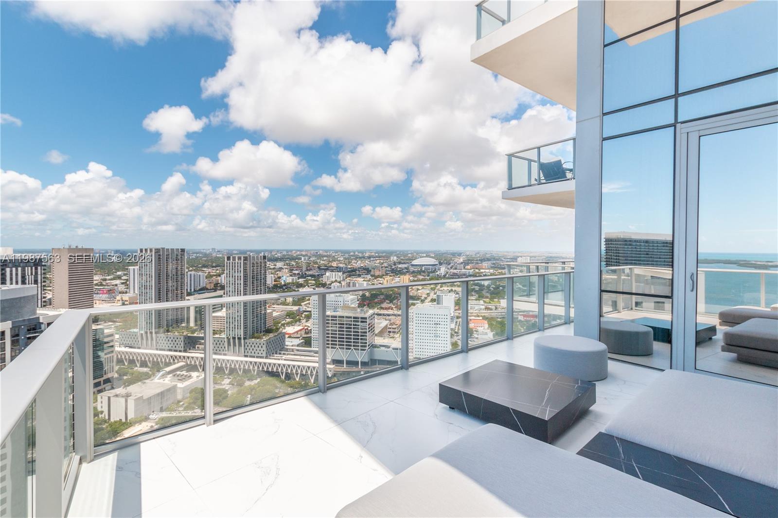 851 NE 1st Ave #PH 4611, Miami FL 33132