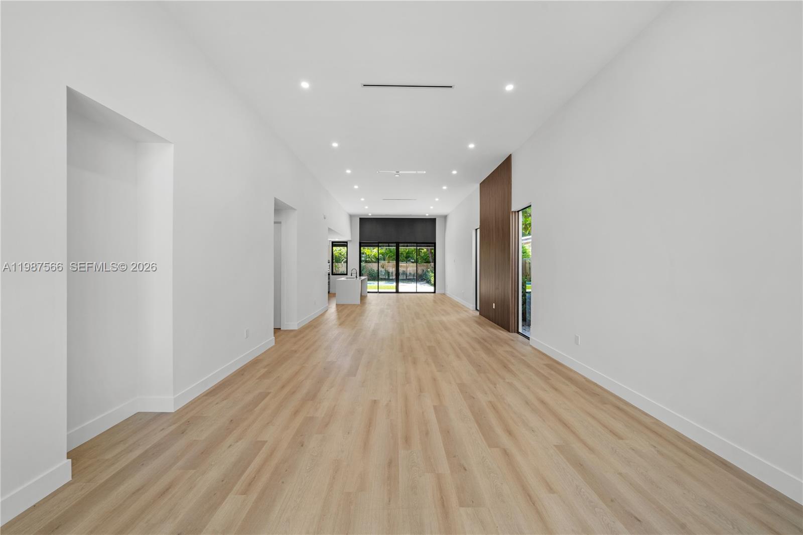 412 NW 47th St, Miami FL 33127