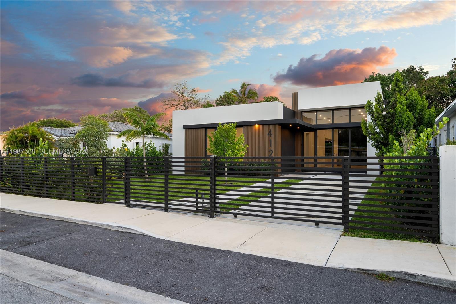 412 NW 47th St, Miami FL 33127