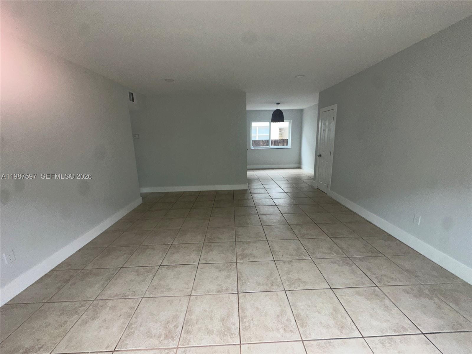 8125 Hawthorne Ave #1, Miami Beach FL 33141