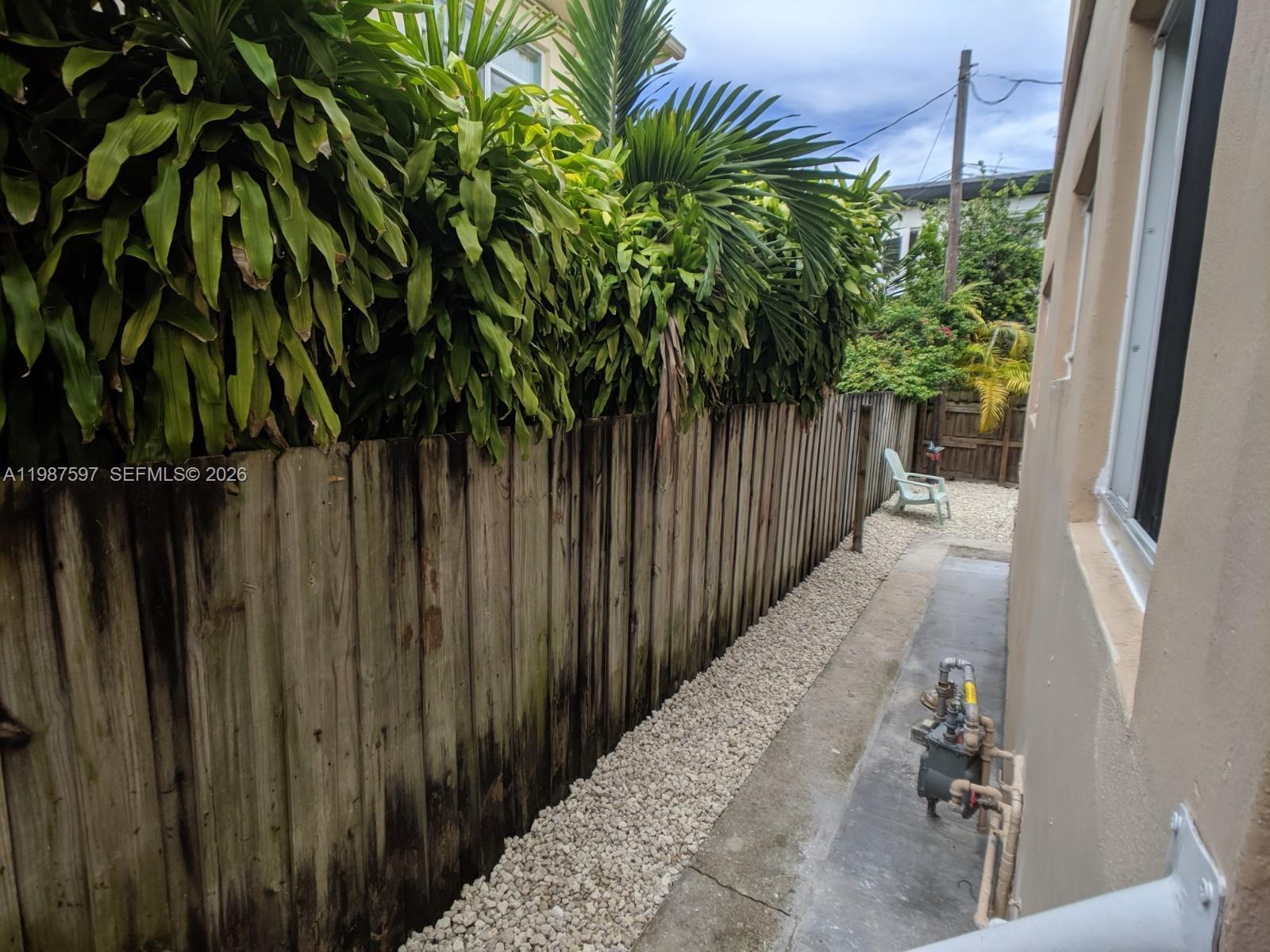 8125 Hawthorne Ave #1, Miami Beach FL 33141