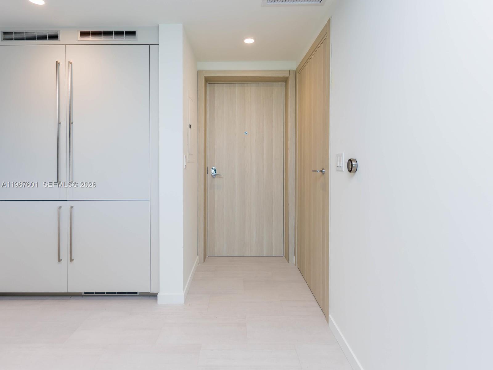1000 Brickell Plz #4104, Miami FL 33131