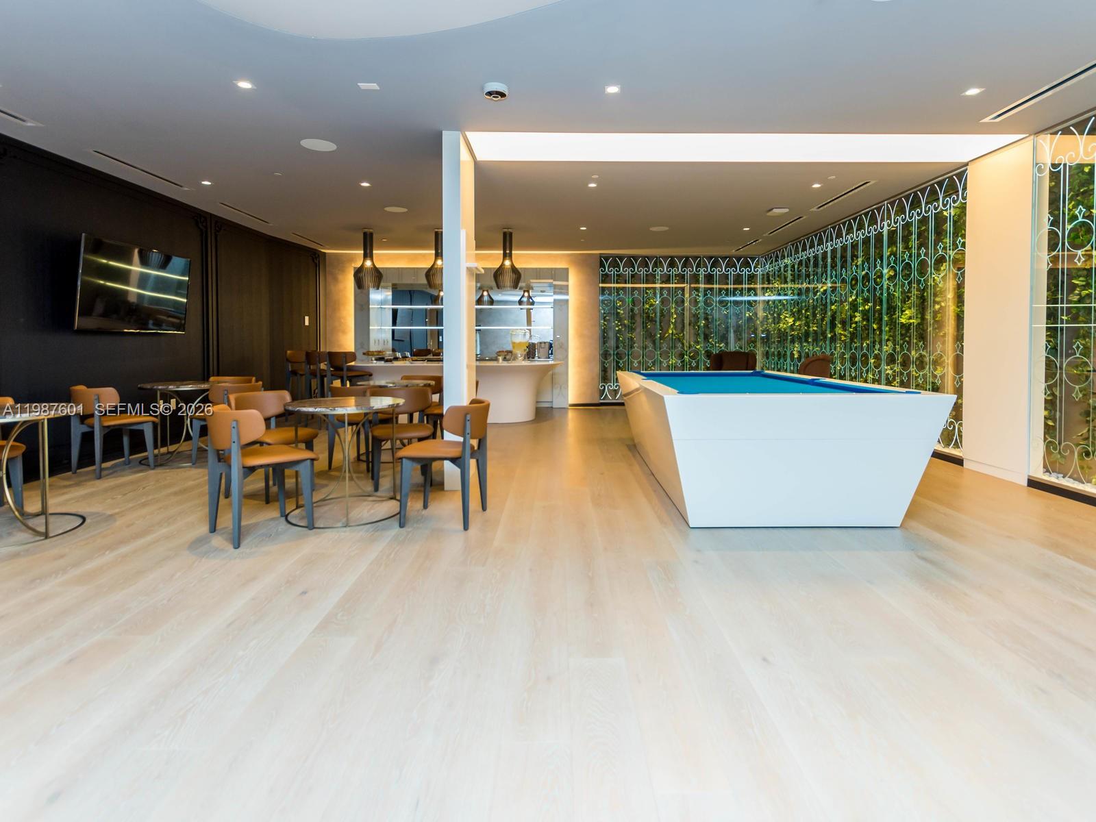 1000 Brickell Plz #4104, Miami FL 33131