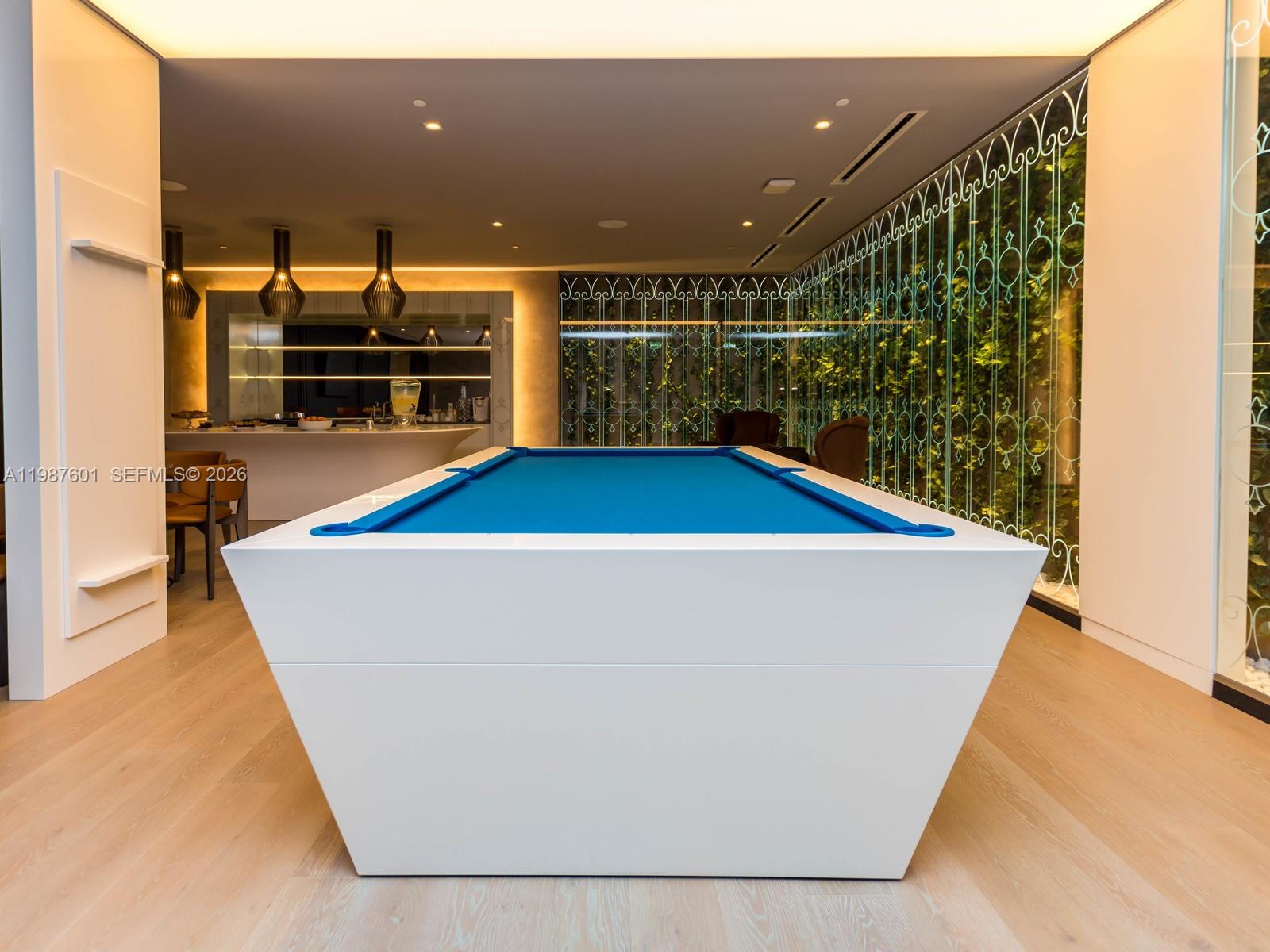 1000 Brickell Plz #4104, Miami FL 33131