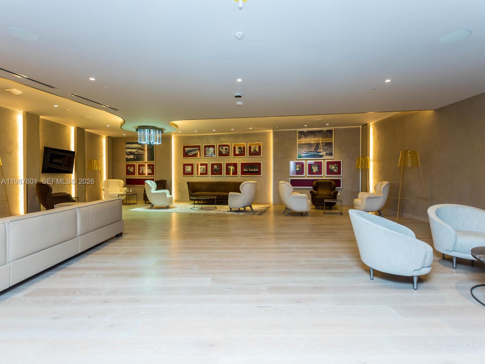 1000 Brickell Plz #4104, Miami FL 33131