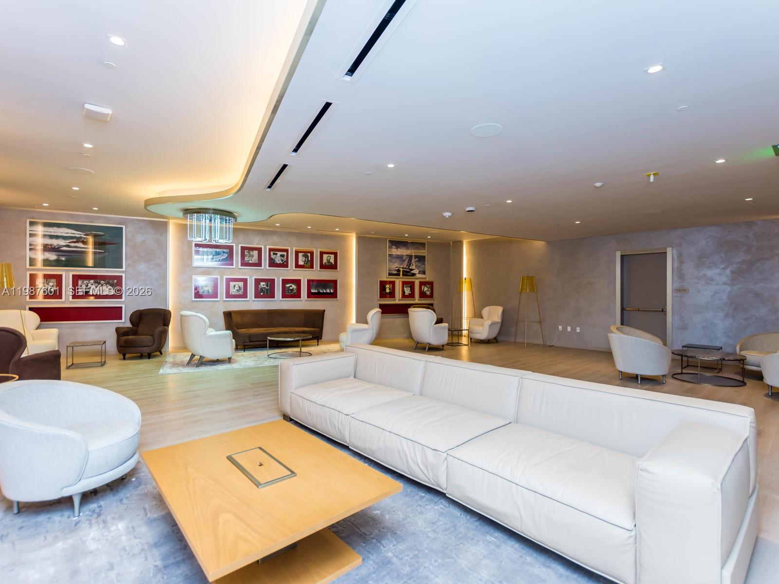 1000 Brickell Plz #4104, Miami FL 33131